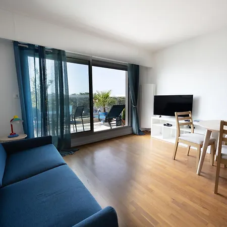 Front De Coeur De Terrasse Et Parking شقة بورنيشّيه